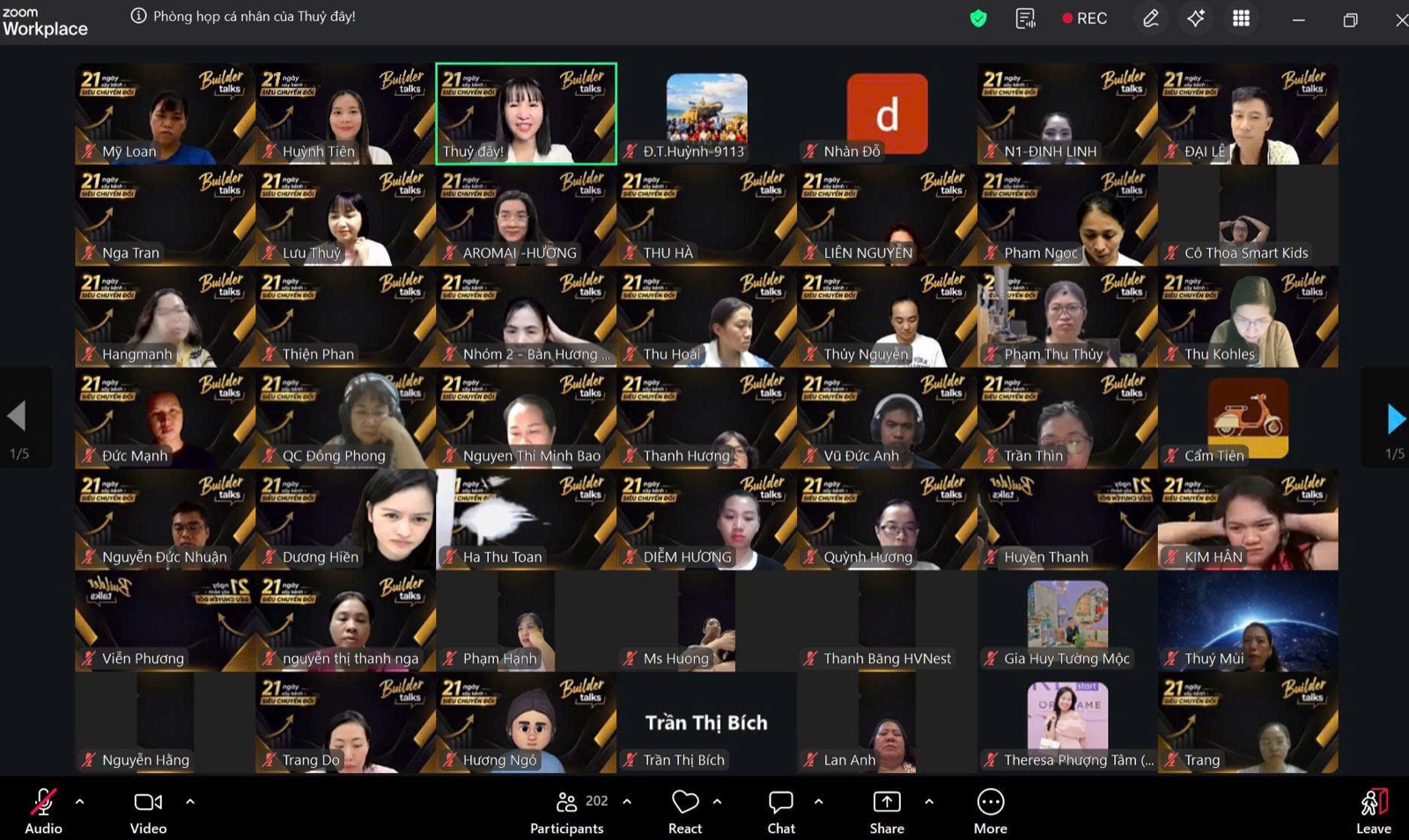 Cộng đồng học viên trong buổi live Zoom của Thuỷ